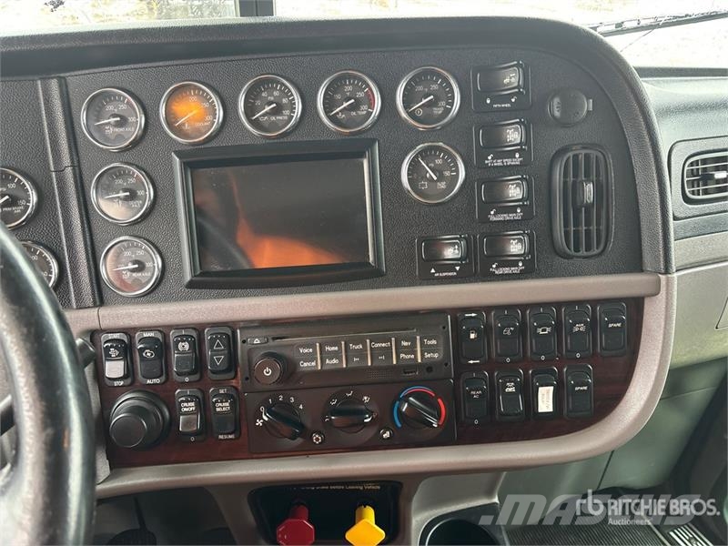Peterbilt 45110T 45 ton Straight Boom on Peterbilt 367 10x6  Crane trucks