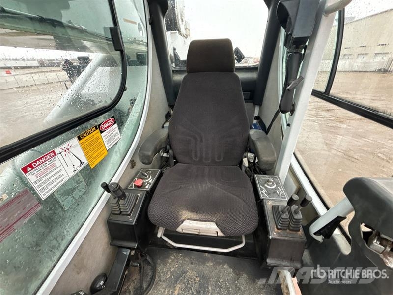 Peterbilt 45110T 45 ton Straight Boom on Peterbilt 367 10x6  Crane trucks
