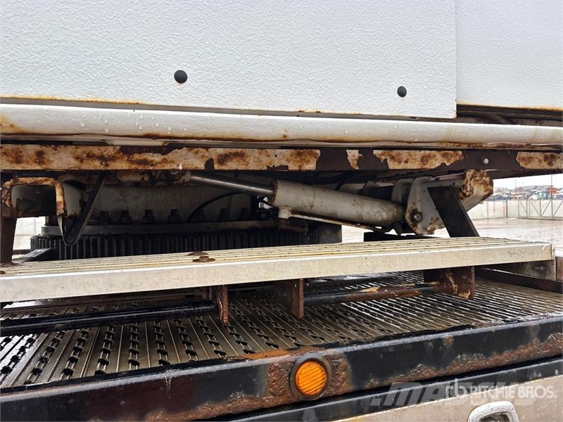 Peterbilt 45110T 45 ton Straight Boom on Peterbilt 367 10x6  Crane trucks