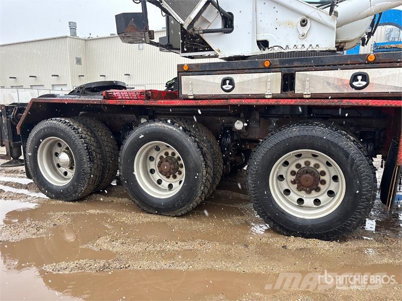 Peterbilt 45110T 45 ton Straight Boom on Peterbilt 367 10x6  Crane trucks