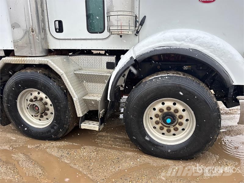 Peterbilt 45110T 45 ton Straight Boom on Peterbilt 367 10x6  Crane trucks