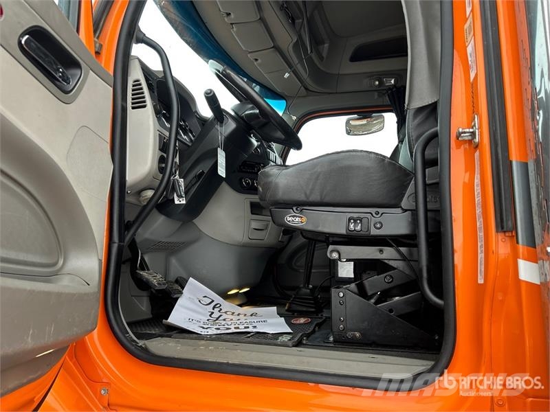 Peterbilt 567 Vetopöytäautot