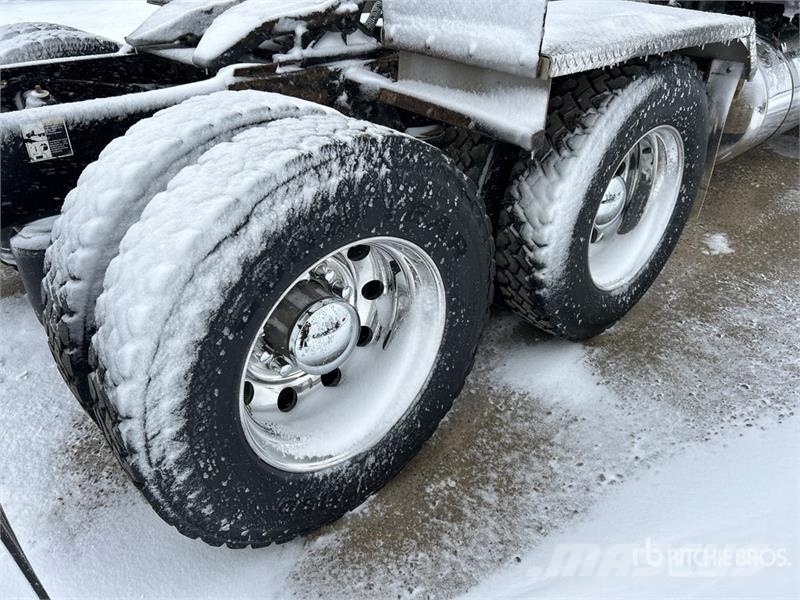 Peterbilt 567 Trekkers