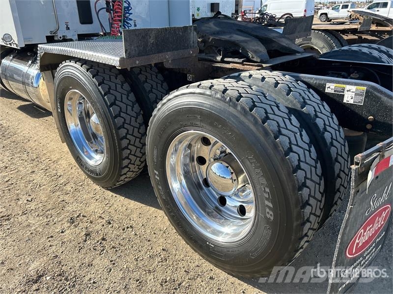 Peterbilt 567 Camiones tractor