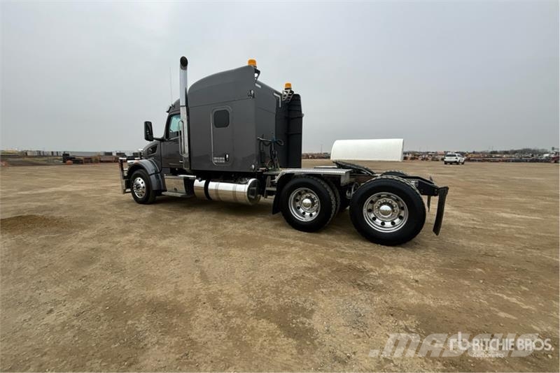 Peterbilt 567 Çekiciler