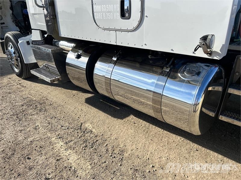 Peterbilt 567 Camiones tractor