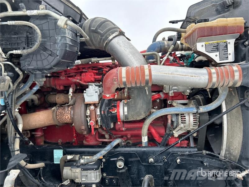 Peterbilt 567 Trekkers