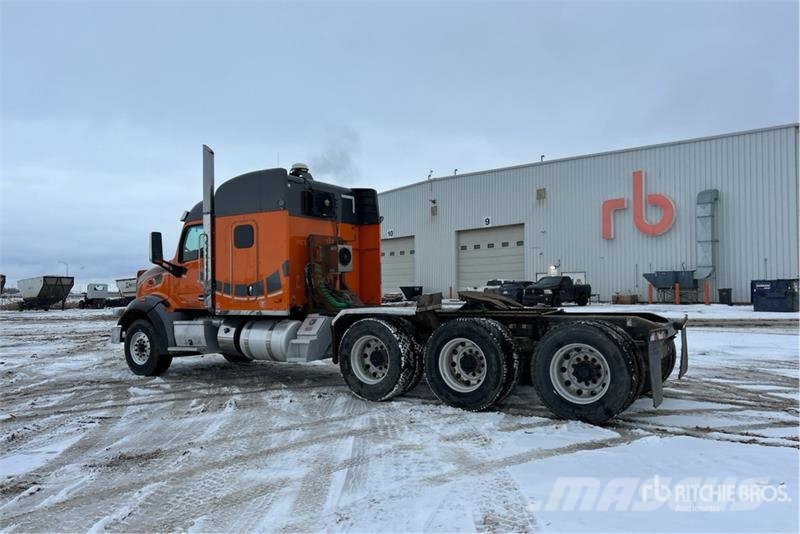 Peterbilt 567 Vetopöytäautot