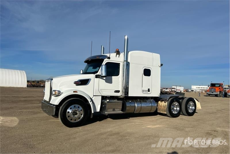 Peterbilt 567 Camiones tractor