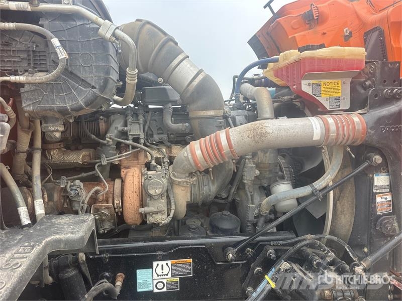 Peterbilt 567 Trekkers