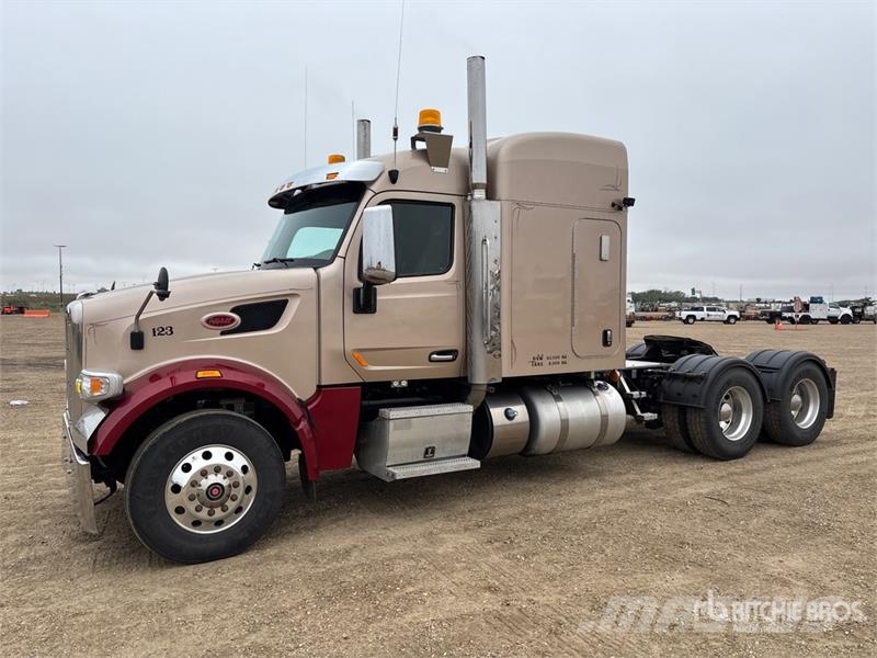 Peterbilt 567 Autotractoare