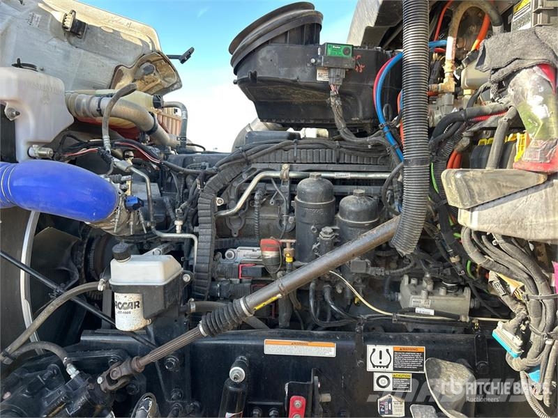 Peterbilt 567 Camiones tractor
