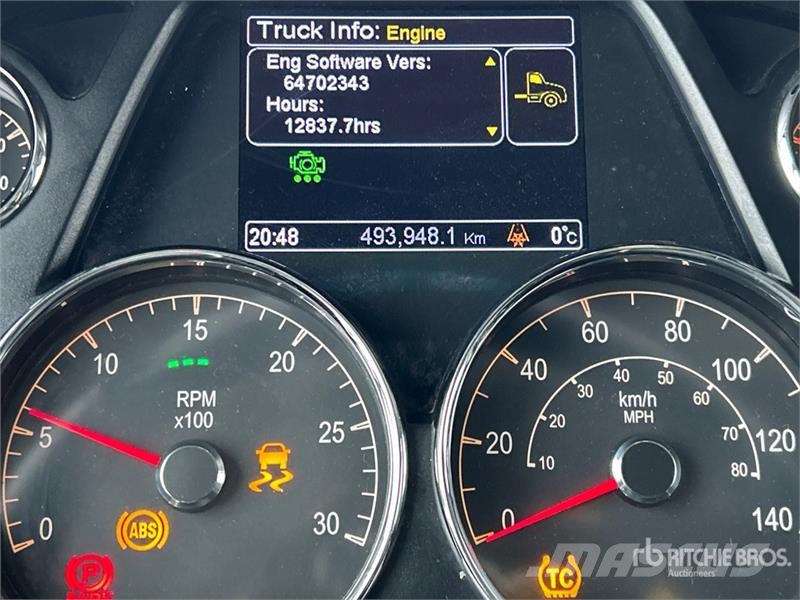 Peterbilt 567 Trekkers