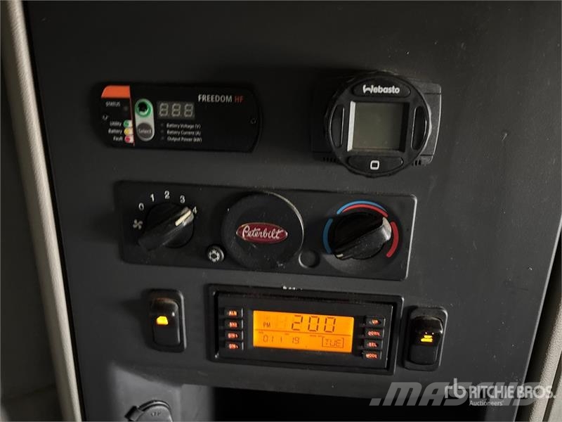 Peterbilt 567 Autotractoare