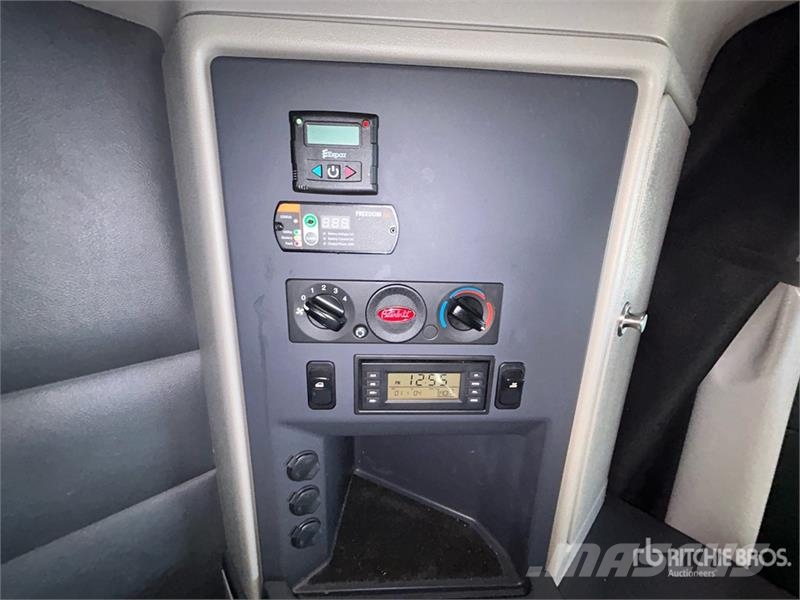 Peterbilt 567 Camiones tractor