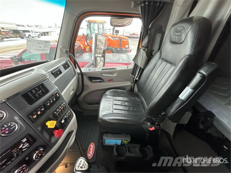 Peterbilt 567 Vetopöytäautot
