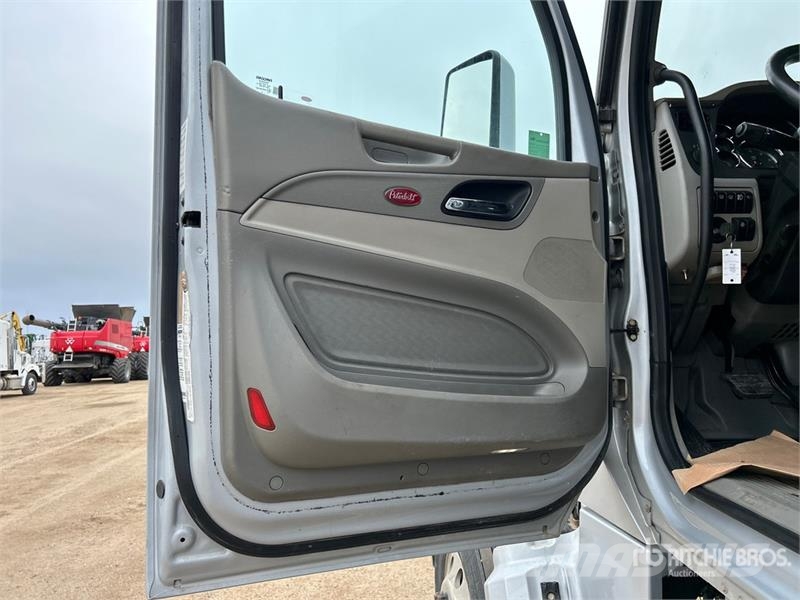 Peterbilt 567 Sattelzugmaschinen