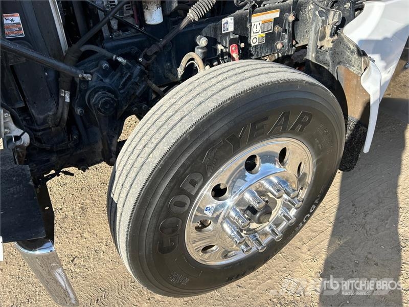 Peterbilt 567 Camiones tractor