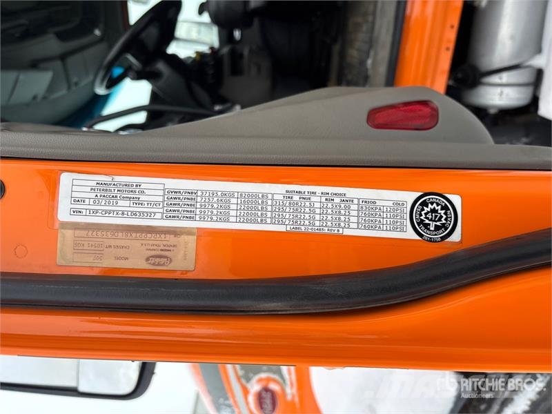 Peterbilt 567 Vetopöytäautot