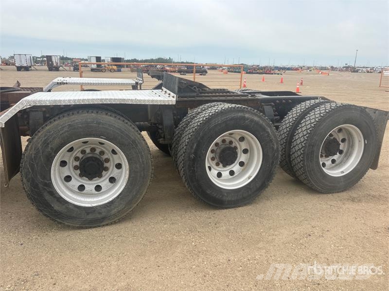 Peterbilt 567 Trekkers