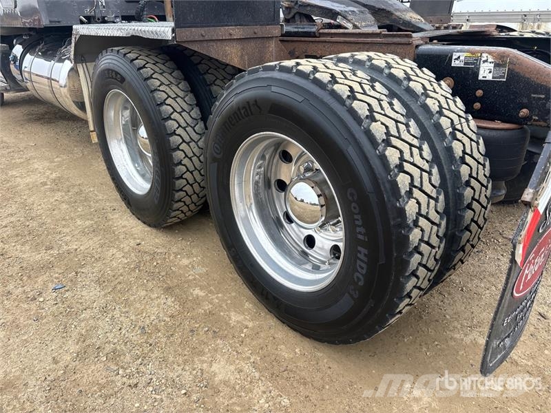 Peterbilt 567 Çekiciler