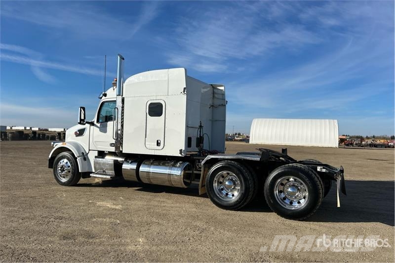 Peterbilt 567 Camiones tractor