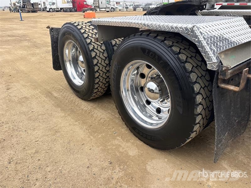 Peterbilt 567 Çekiciler