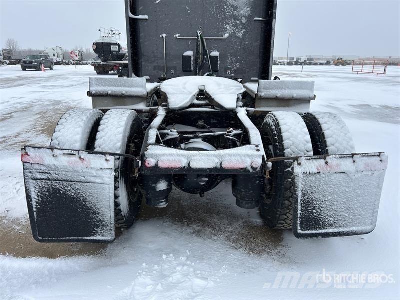 Peterbilt 567 Trekkers