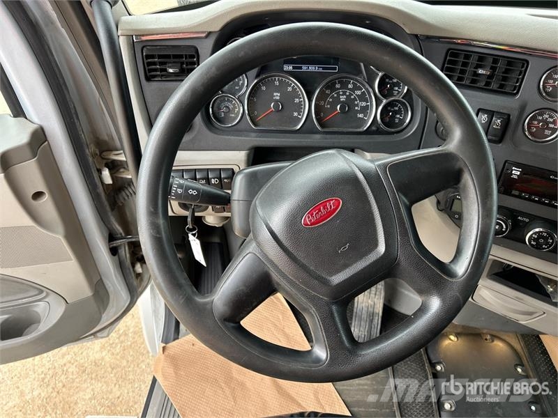 Peterbilt 567 Sattelzugmaschinen