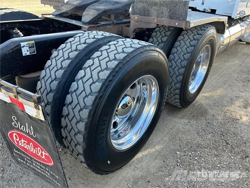 Peterbilt 567 Camiones tractor