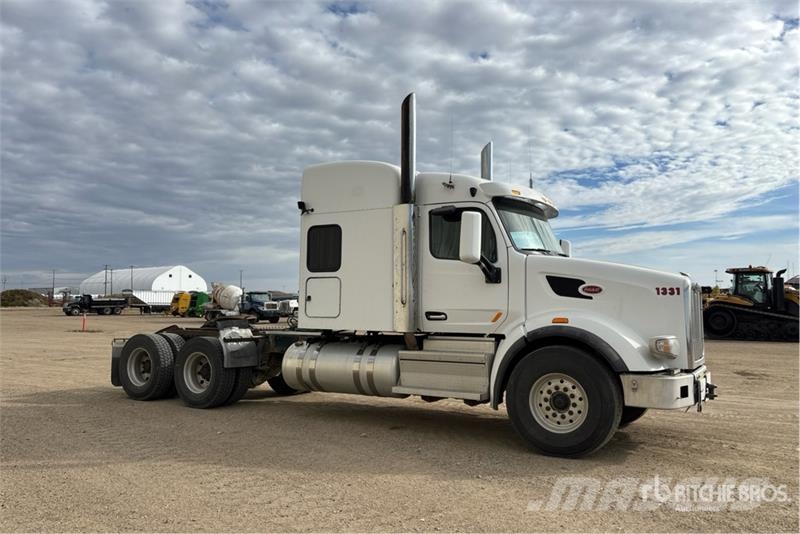 Peterbilt 567 Naudoti vilkikai