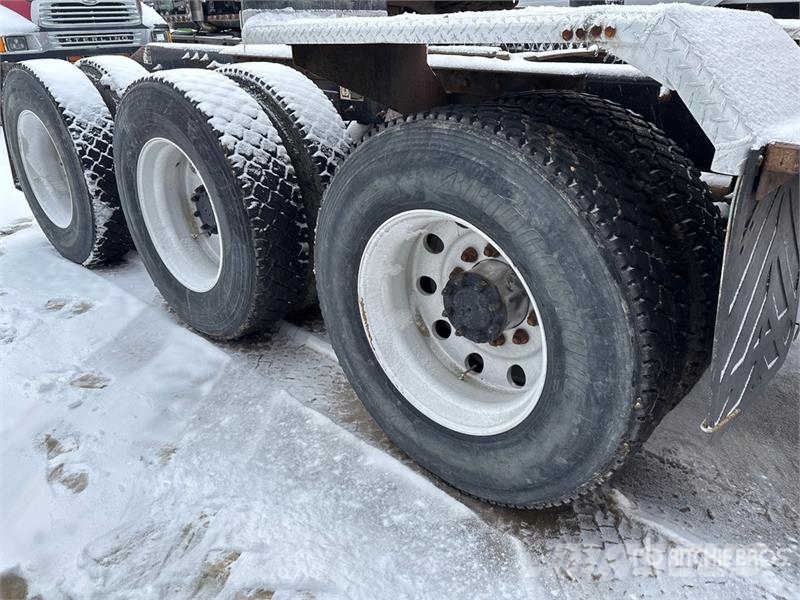 Peterbilt 567 Vetopöytäautot