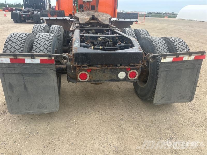 Peterbilt 567 Trekkers