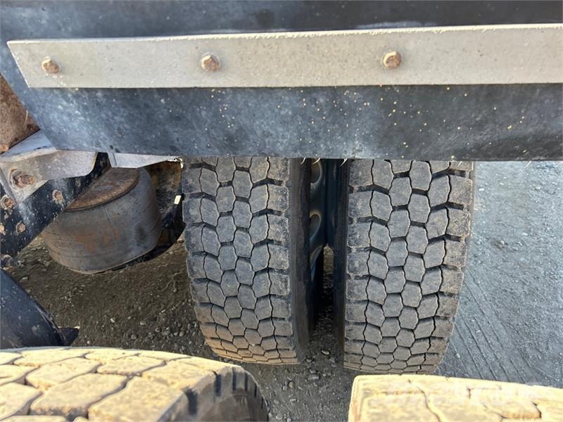 Peterbilt 567 Vilcēji
