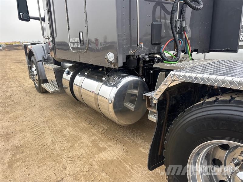 Peterbilt 567 Çekiciler