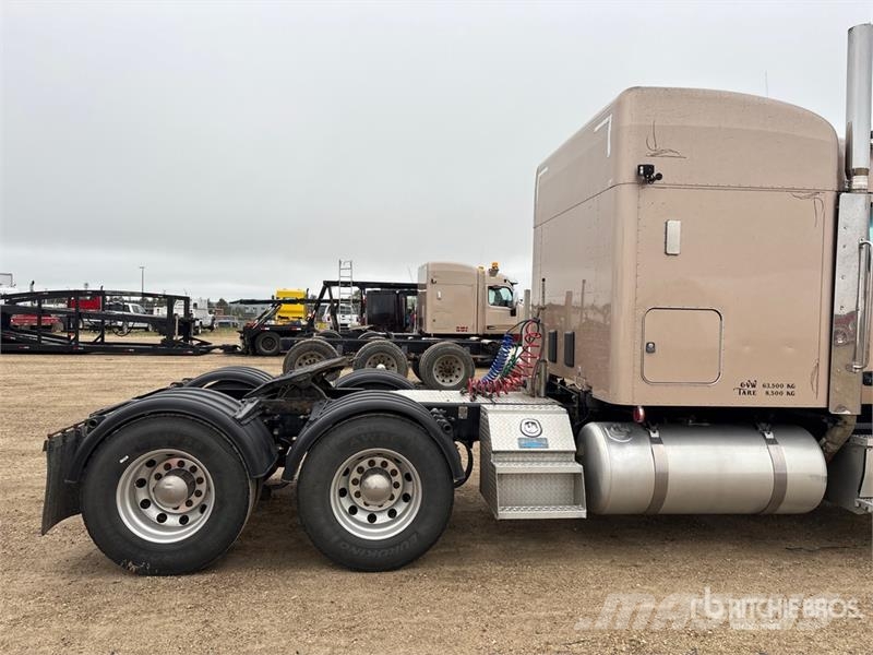 Peterbilt 567 Autotractoare