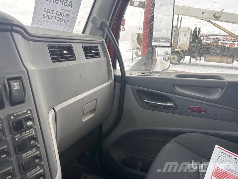 Peterbilt 567 6x4 Roll-Off Truck Komunalni tovornjaki