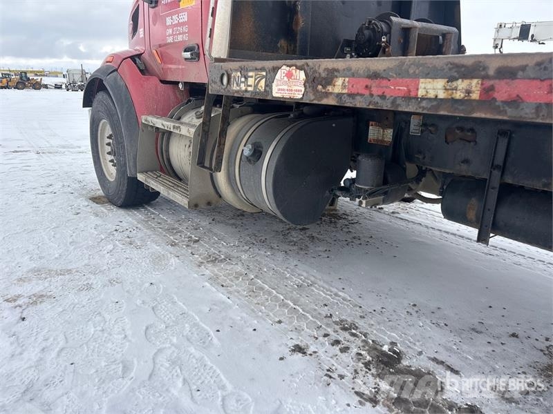 Peterbilt 567 6x4 Roll-Off Truck Komunalni tovornjaki