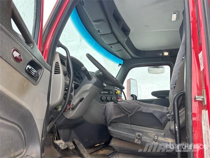 Peterbilt 567 6x4 Roll-Off Truck Komunalni tovornjaki