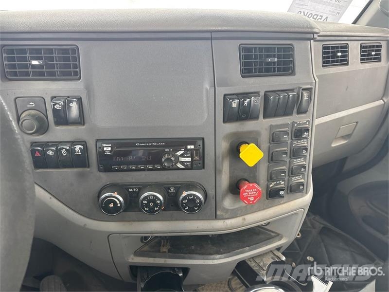 Peterbilt 567 6x4 Roll-Off Truck Komunalni tovornjaki