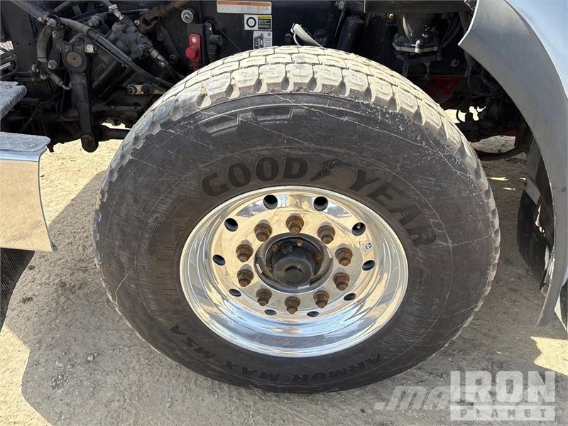 Peterbilt 567 6x4 Sleeper Winch Truck Bergungsfahrzeuge