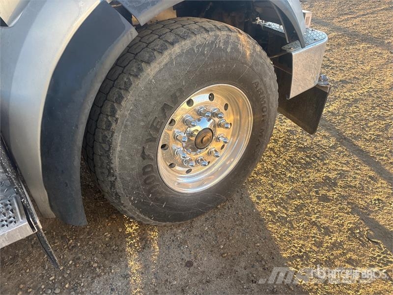 Peterbilt 567 6x4 Sleeper Winch Truck Grúas de vehículo