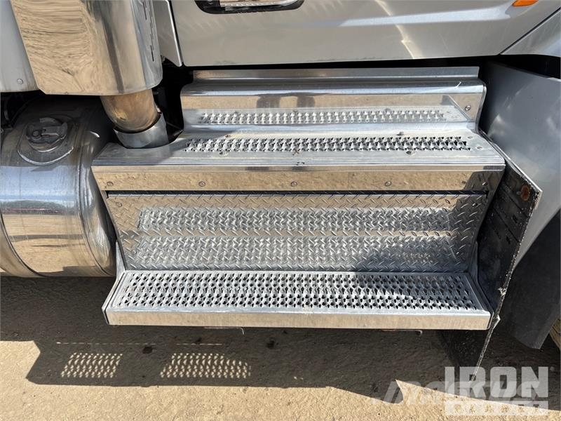 Peterbilt 567 6x4 Sleeper Winch Truck Bergungsfahrzeuge