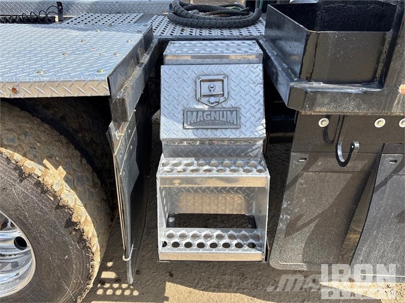 Peterbilt 567 6x4 Sleeper Winch Truck Bergungsfahrzeuge