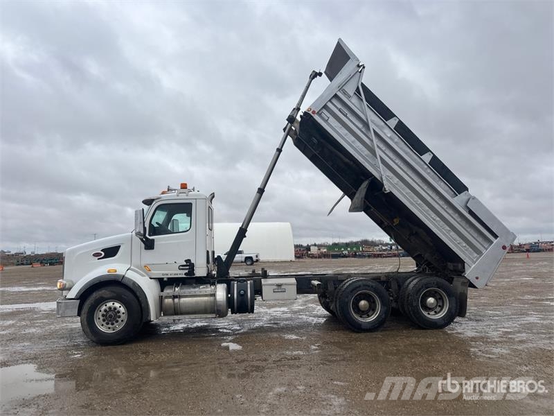Peterbilt 567 6x4 T/A Dump Truck Camion ribaltabili