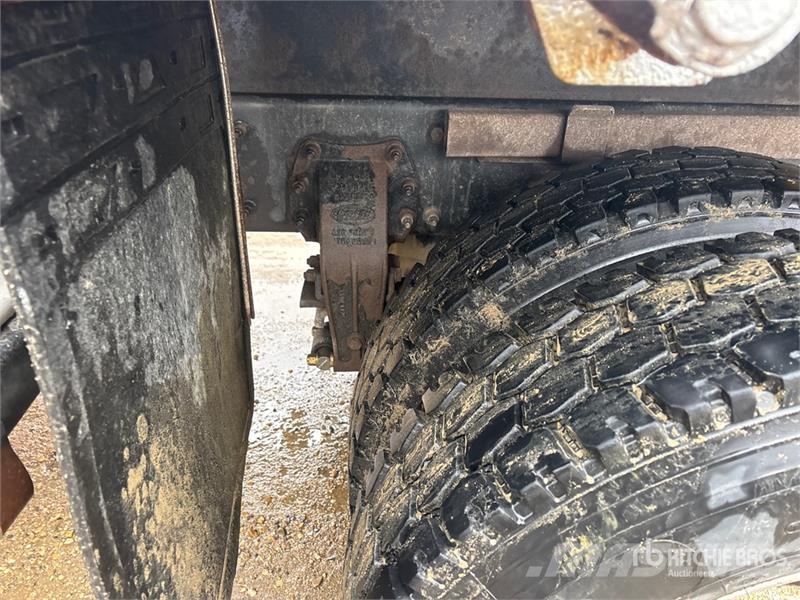 Peterbilt 567 6x4 T/A Dump Truck Camion ribaltabili