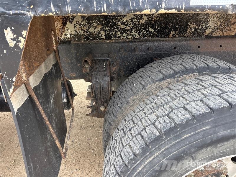 Peterbilt 567 6x4 T/A Dump Truck Tippbil