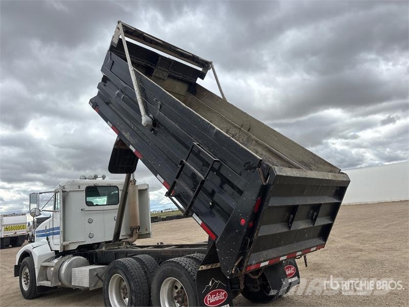 Peterbilt 567 6x4 T/A Dump Truck Tippbil