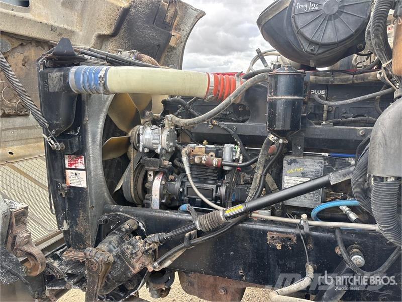 Peterbilt 567 6x4 T/A Dump Truck Tippbil