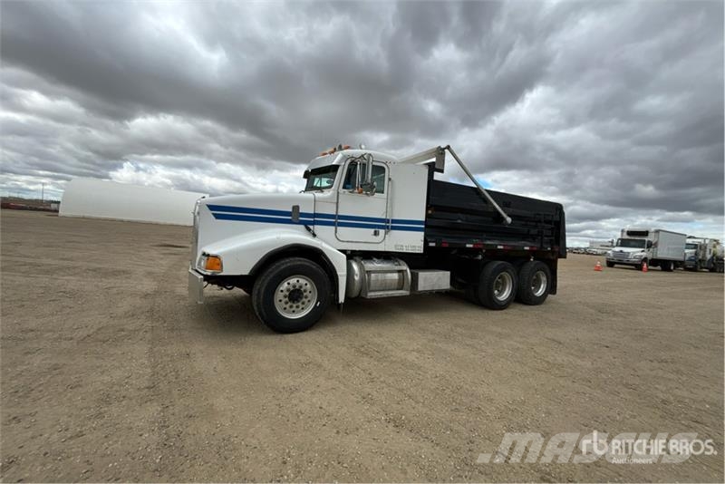 Peterbilt 567 6x4 T/A Dump Truck Tippbil